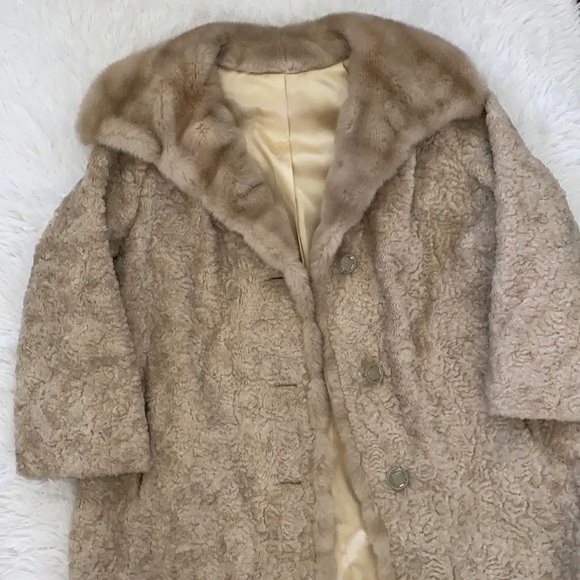 St. Moritz vintage 60’s floral faux fur overcoat - Picture 3 of 9